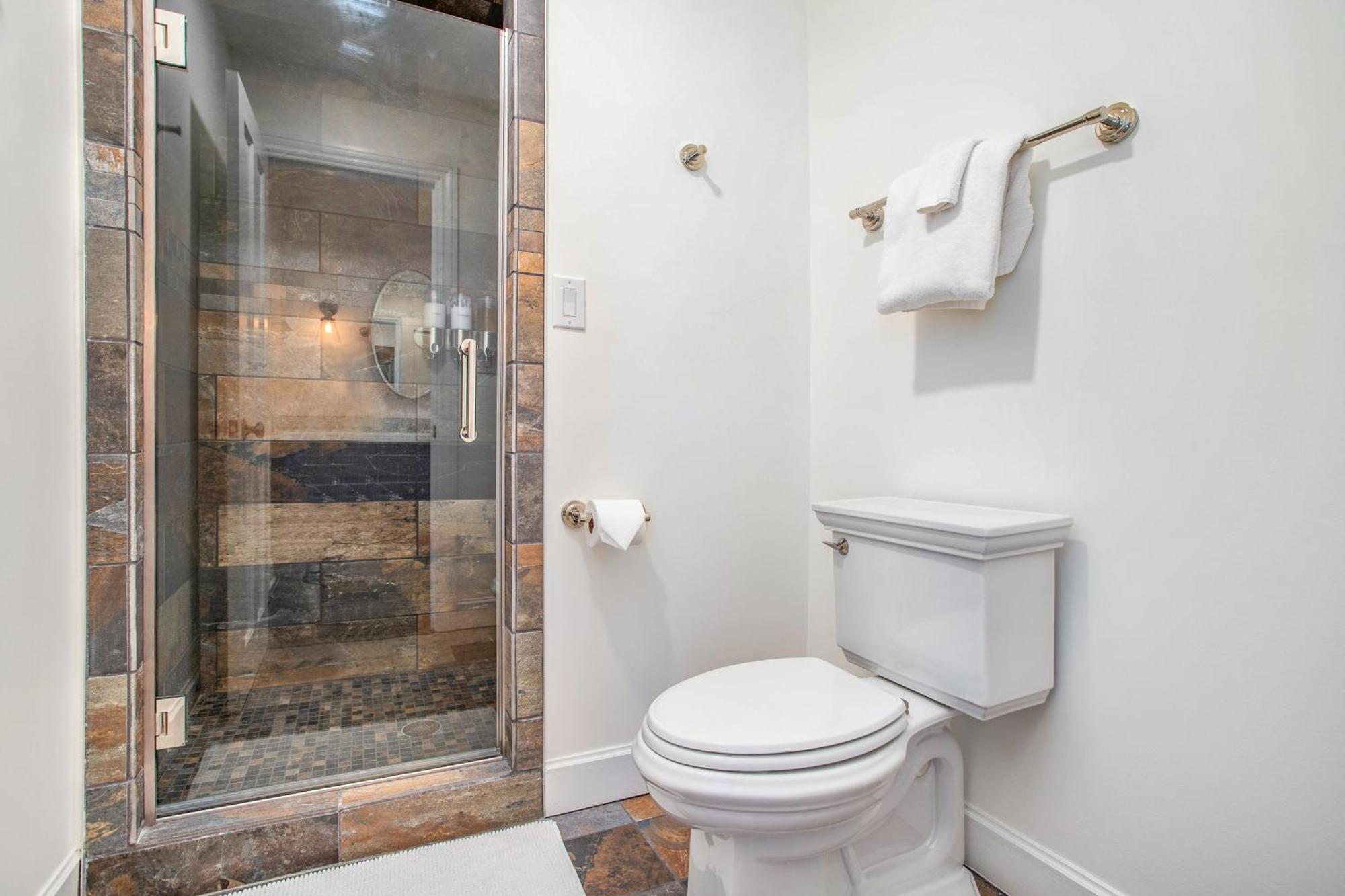 Point O' Woods Villa Benton Harbor Room photo